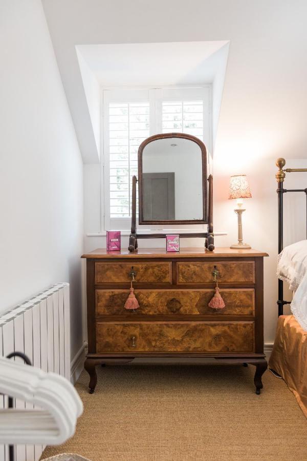 The Coach House Apartment