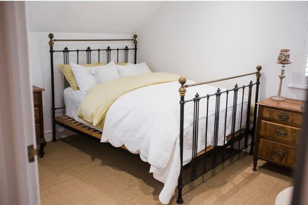 The Coach House Apartment